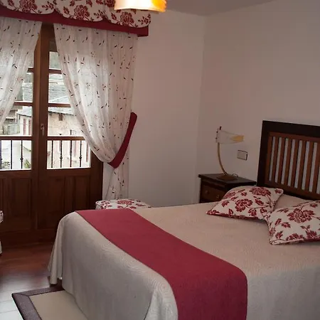 El Mirador De Fuentes Del Narcea Hotel