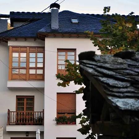 El Mirador De Fuentes Del Narcea Hotel